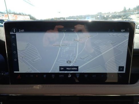 Used 2023 Lincoln Corsair Grand Touring w/ Equipment Group 301A image 26