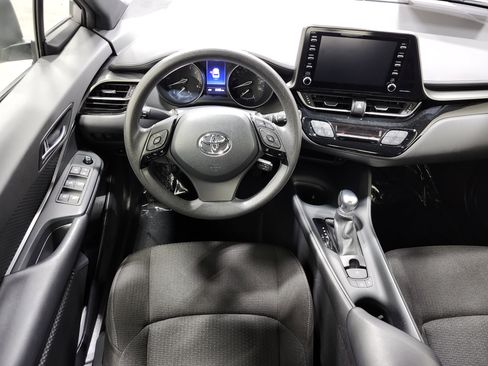 Used 2019 Toyota C-HR LE image 23