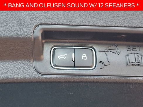 Certified 2022 Ford Explorer Limited w/ Equipment Group 301A image 32