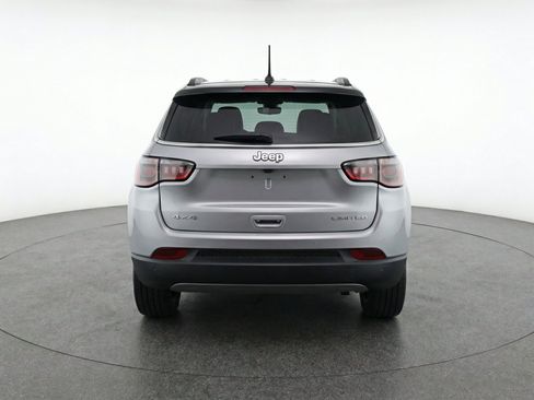 Used 2025 Jeep Compass Limited AWD/4WD image 7