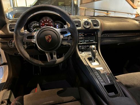 Used 2015 Porsche Cayman image 16