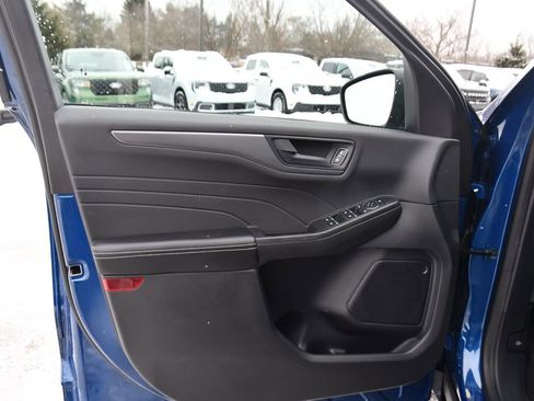 Used 2023 Ford Escape Active image 22