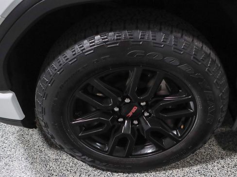 Used 2023 GMC Sierra 1500 Elevation w/ Elevation Premium Package image 11