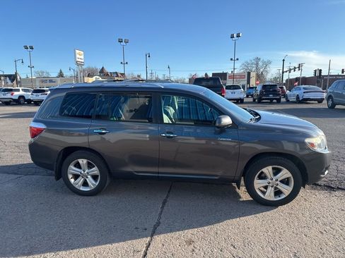 Used 2010 Toyota Highlander Limited image 6