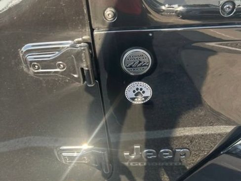 Used 2025 Jeep Gladiator Sport AWD/4WD image 12