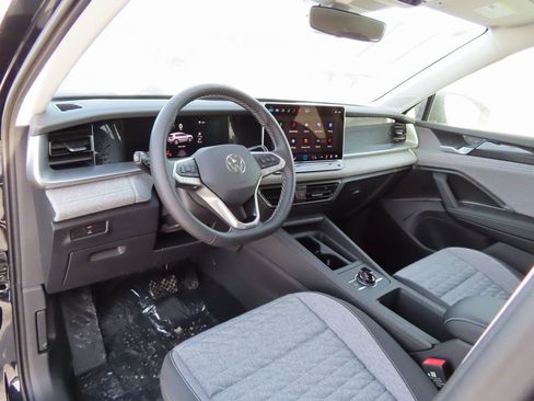 New 2026 Volkswagen Tiguan S AWD/4WD image 15