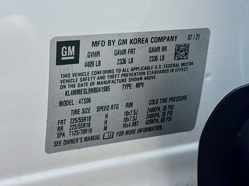 Used 2022 Buick Encore GX Select AWD/4WD image 45