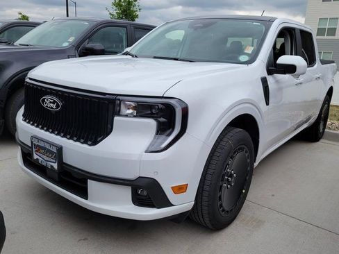 New 2025 Ford Maverick Lobo image 5