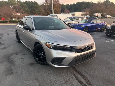 Used 2024 Honda Civic Sport image 1