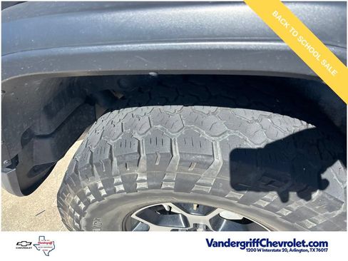 Used 2018 Jeep Wrangler Unlimited Rubicon AWD/4WD image 6