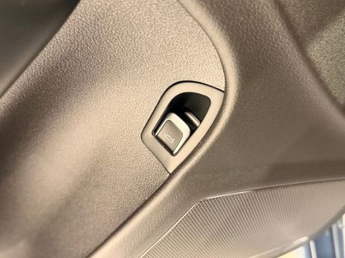 Used 2015 Audi A4 2.0T Premium w/ Audi MMI Navigation image 28