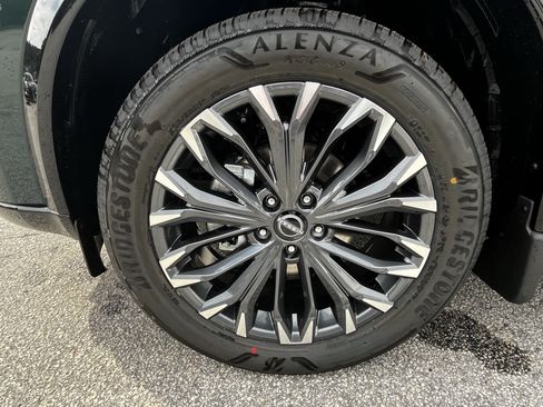 New 2026 Nissan Rogue Platinum AWD/4WD image 12