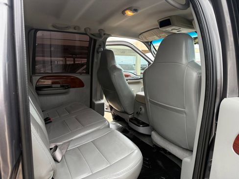 Used 2006 Ford F250 4x4 Crew Cab Super Duty image 14