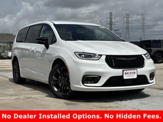 New 2026 Chrysler Pacifica Select FWD video 2