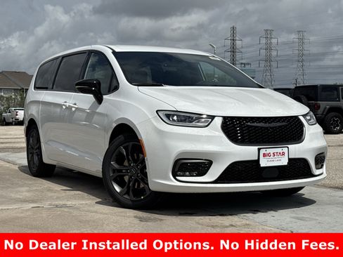 New 2026 Chrysler Pacifica Select FWD image 2