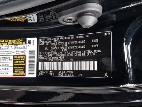 Certified 2025 Toyota Sienna XLE image 26