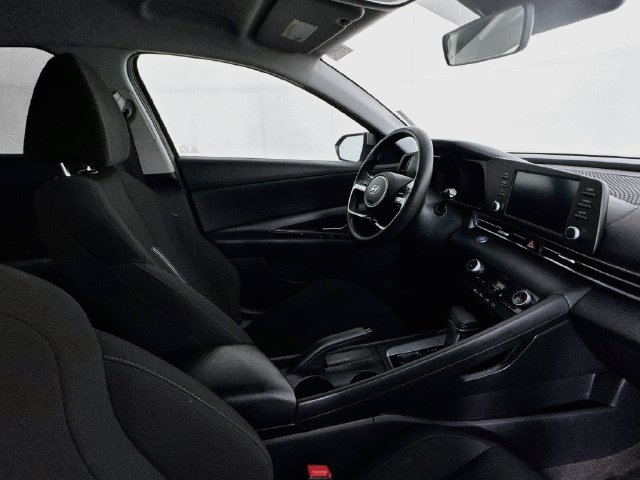 Used 2021 Hyundai Elantra SEL FWD image 26