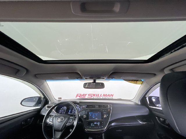 Used 2016 Toyota Avalon XLE Premium FWD image 25