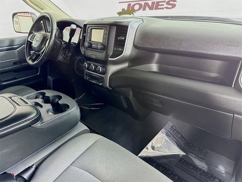 Used 2019 RAM 2500 Big Horn image 31