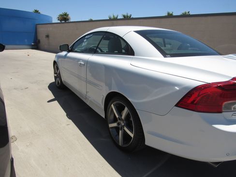 Used 2013 Volvo C70 T5 FWD image 4