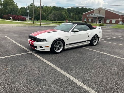 Used 2013 Ford Mustang GT Premium RWD image 21