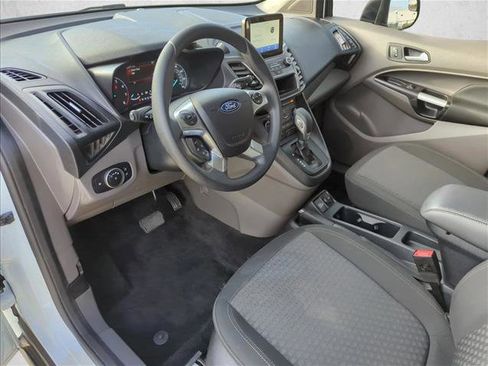 Used 2023 Ford Transit Connect XLT image 9
