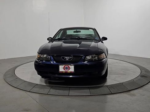 Used 2002 Ford Mustang Coupe image 8