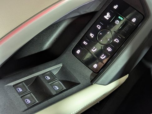 Certified 2025 Audi Q5 Premium Plus w/ Premium Plus image 25