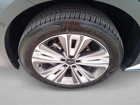 Used 2025 Subaru Solterra Limited w/ Limited Package AWD/4WD image 9