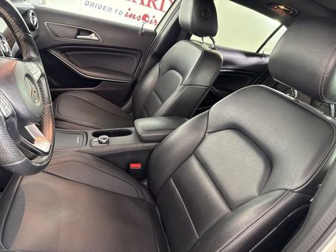 Used 2016 Mercedes-Benz GLA 250 4MATIC image 11