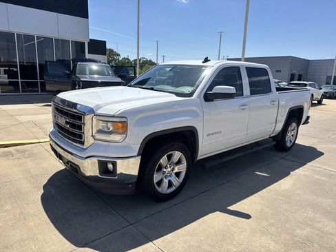 Used 2015 GMC Sierra 1500 SLE w/ SLE Value Package RWD image 2