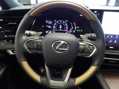 Used 2024 Lexus RX 350 Premium image 29