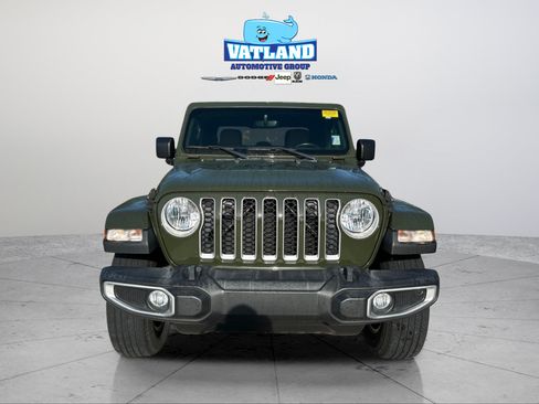 Used 2021 Jeep Gladiator Overland w/ Popular Equipment Package AWD/4WD image 21