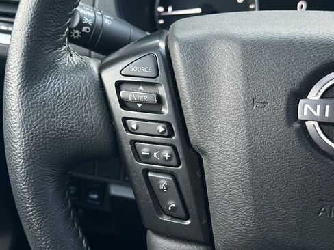 Used 2022 Nissan Frontier SV image 29