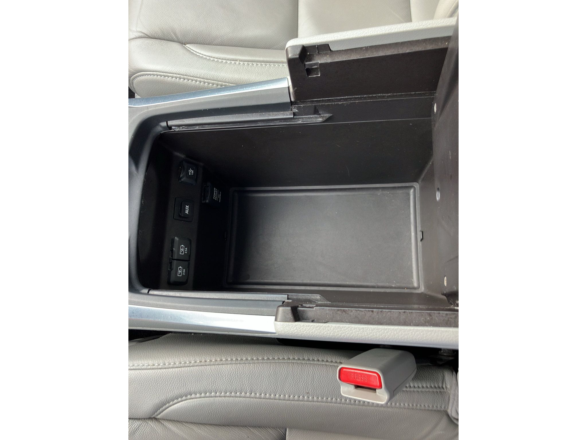 Used 2017 Acura MDX SH-AWD image 26