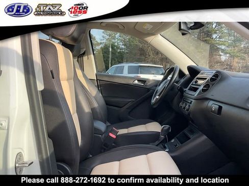 Used 2017 Volkswagen Tiguan S image 12