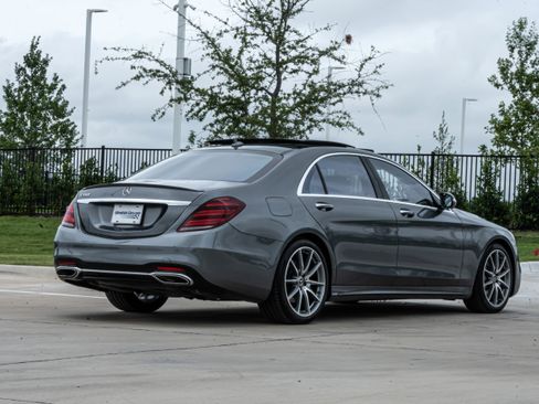 Used 2020 Mercedes-Benz S 560 Sedan image 9
