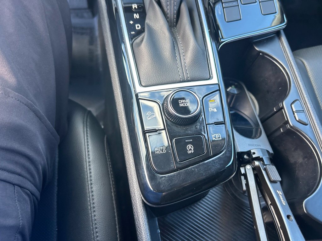 Used 2025 Kia Sportage EX FWD image 40