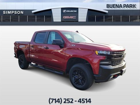 Used 2020 Chevrolet Silverado 1500 LT Trail Boss w/ Convenience Package image 2