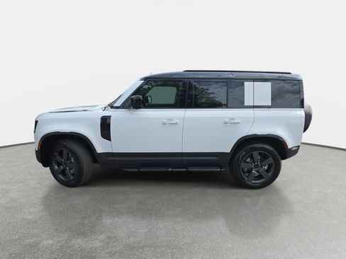 New 2026 Land Rover Defender 110 S image 8