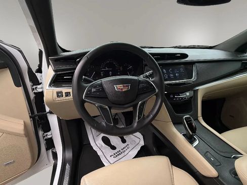 Used 2017 Cadillac XT5 FWD w/ LPO, Wheel Lock Package image 14