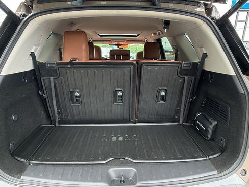Used 2024 Nissan Pathfinder Platinum w/ Cargo Package FWD image 10