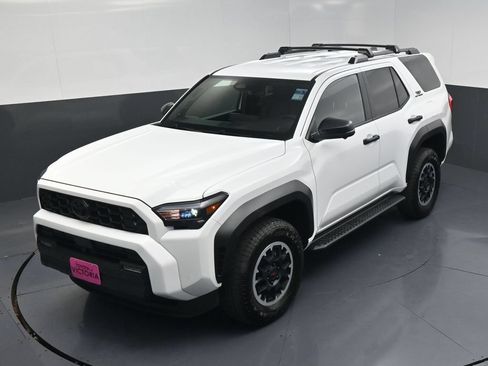 Used 2026 Toyota 4Runner TRD Off-Road Premium AWD/4WD image 19