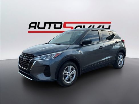 Used 2024 Nissan Kicks S FWD image 1
