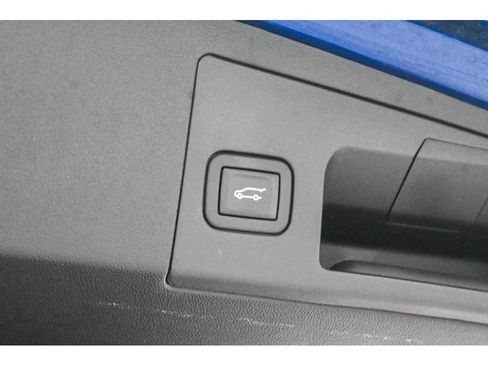 Used 2023 Cadillac XT5 Premium Luxury image 56