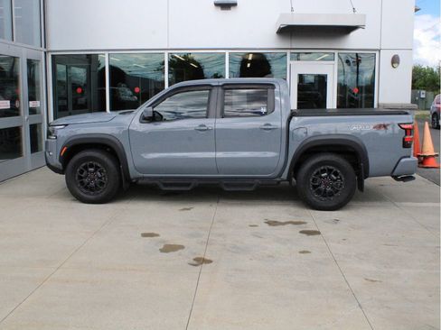 Used 2022 Nissan Frontier PRO-4X w/ Pro-4X Premium Package AWD/4WD image 5