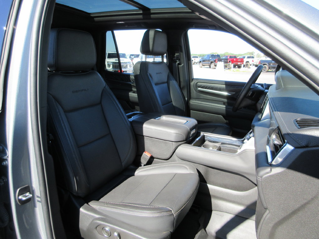 Used 2023 GMC Yukon Denali w/ Max Trailering Package AWD/4WD image 25