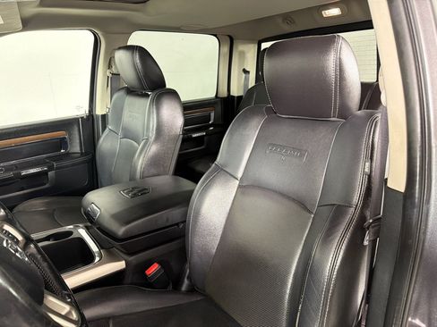 Used 2016 RAM 1500 Laramie w/ Convenience Group AWD/4WD image 10