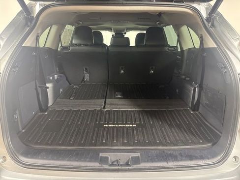 Used 2020 Toyota Highlander Limited image 23