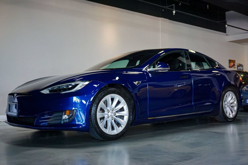 Used 2018 Tesla Model S AWD image 3